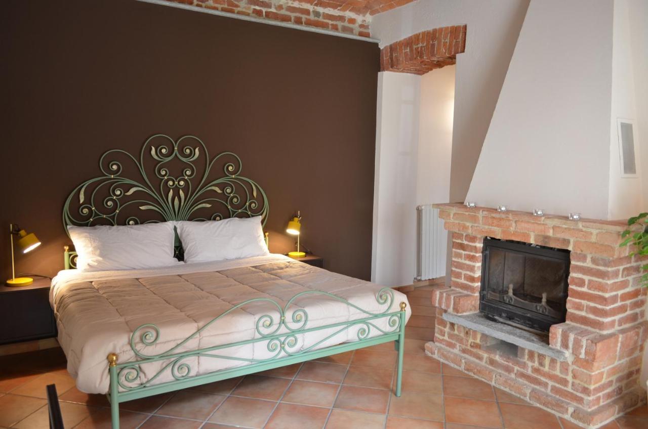 Razmataz Bed & Breakfast Asti Exterior photo